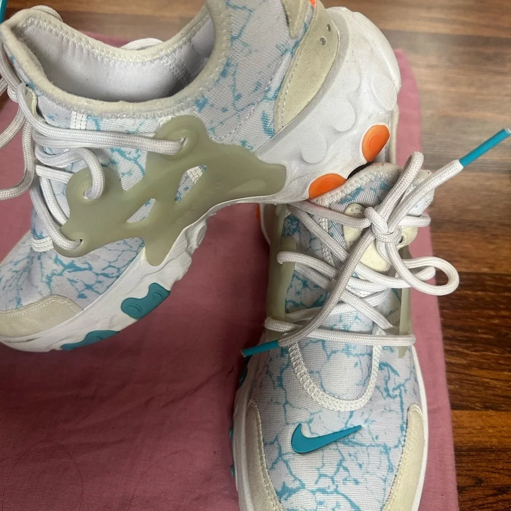 Nike Kids' Aqua and White Sneakers